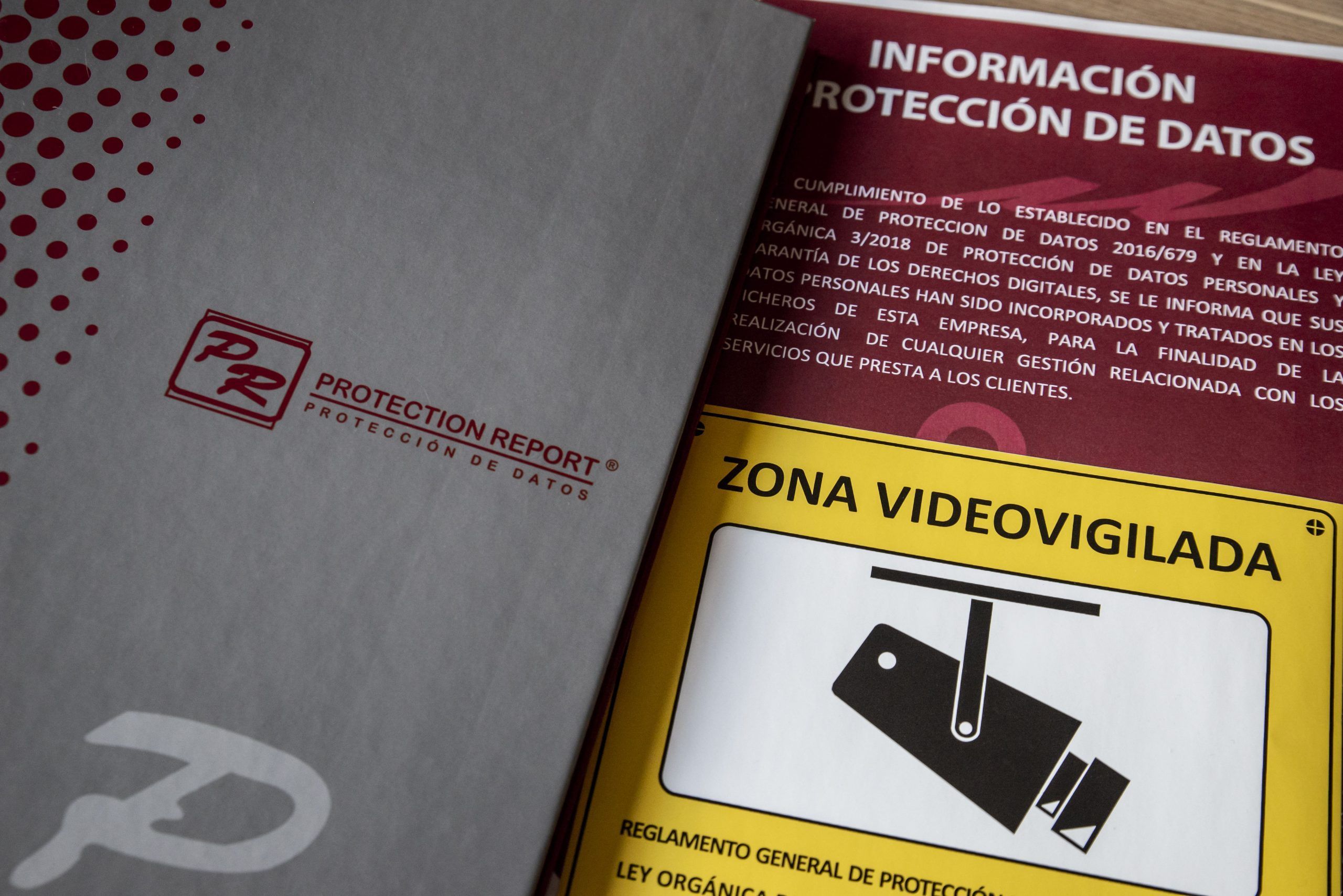 Cartel Metálico de Zona Videovigilada Homologado